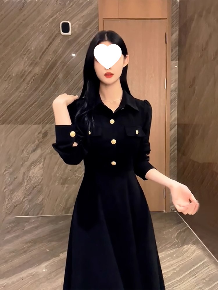 赫本风黑色长袖连衣裙子女2025新款早秋季穿搭法式气质性感长裙