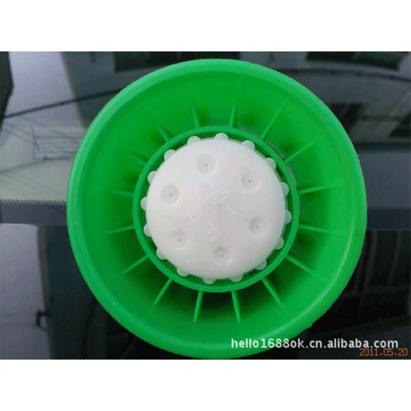 供应 喷雾器配件 8眼迷雾 塑料喷头 短 厂家直销