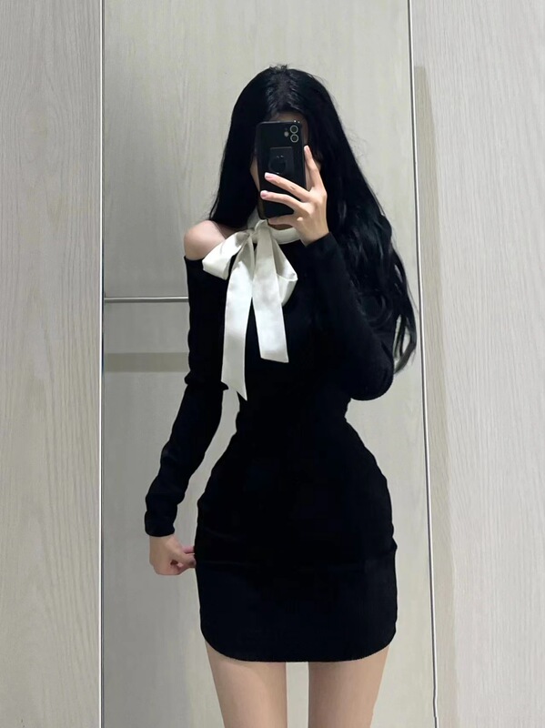 ソリッドカラーのリボンタイトな長袖ドレス女性の秋のセクシーなスカートウエスト純粋な欲望スタイルヒップカバー|undefined