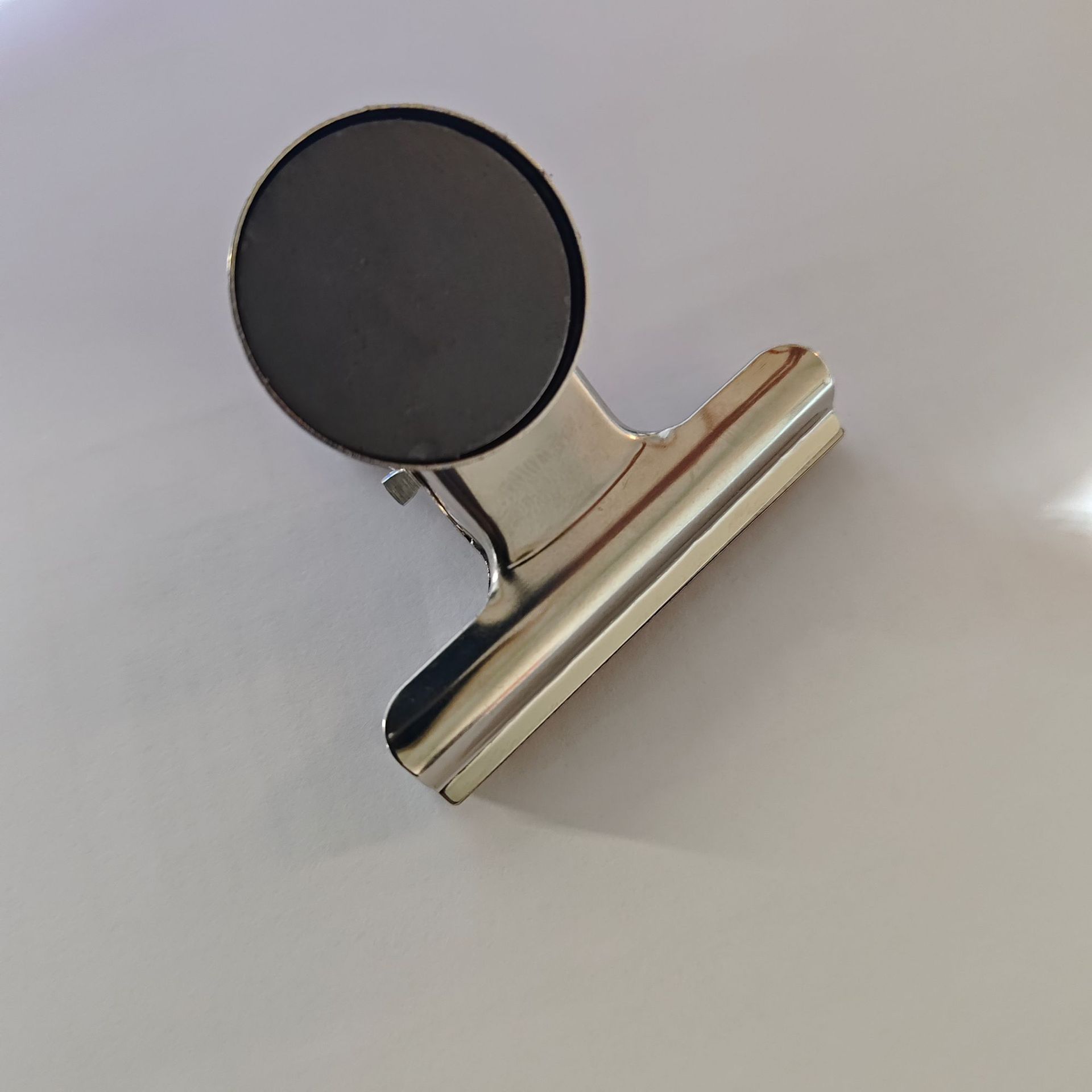 50mm abrazadera de hierro magnético metal de alta calidad 38mm abrazadera de imán circular fuerte abrazadera de absorción magnética 31mm transfronteriza