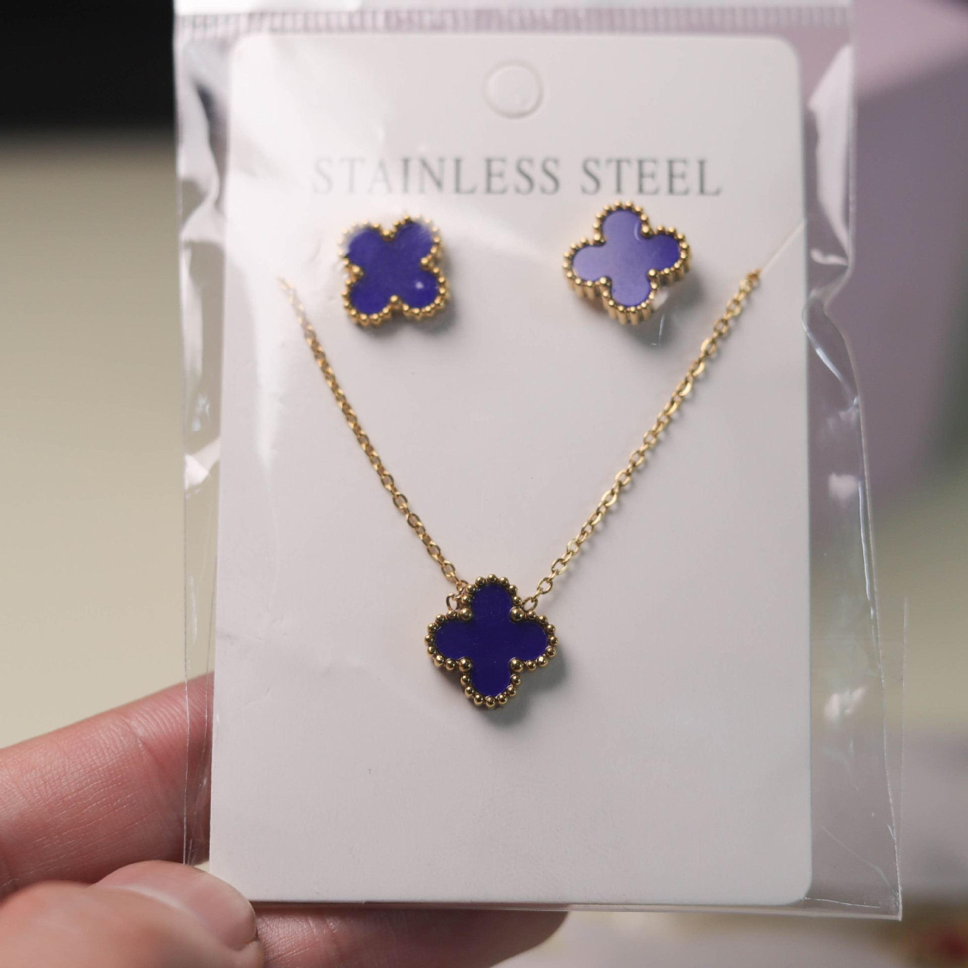 실버 블루 프리틸라리아