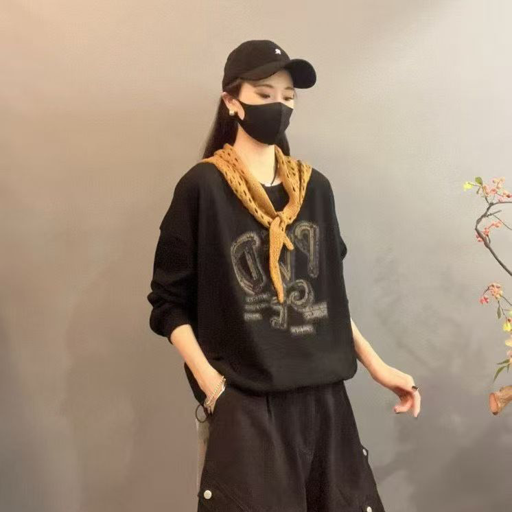 琪镌绘制字母印花卫衣秋季新款 时尚减龄宽松显瘦圆领长袖上衣女|undefined