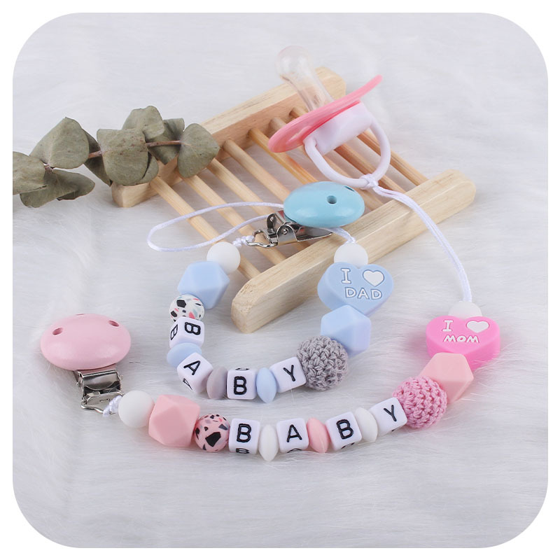 Bebé dibujos animados amor dos lados mamá papá silicona mordedor personalizable bebé nombre pezón cadena anti-caída