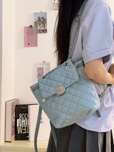 Small Crowdsourcing 2024 New Arrival Diamond Embroidery Shoulder Bag Cute Chain Backpack Stylish All-match Commuter Shoulder Bag