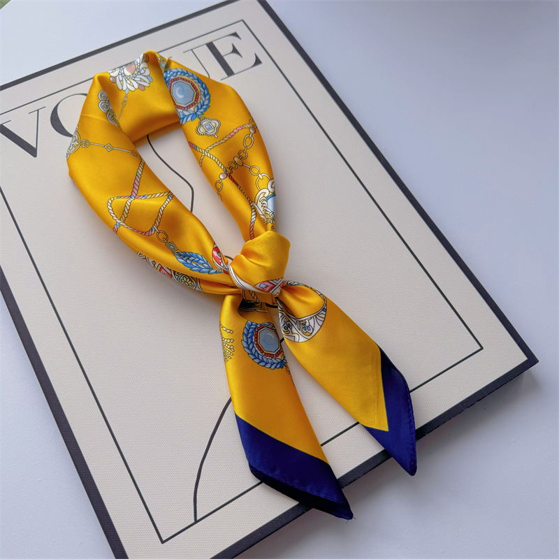 Primavera y verano nueva bufandas de impresión de letras de satén 70 × 70 bufandas de seda pequeñas bufandas cuadradas de alta calidad bufandas de estilo francés