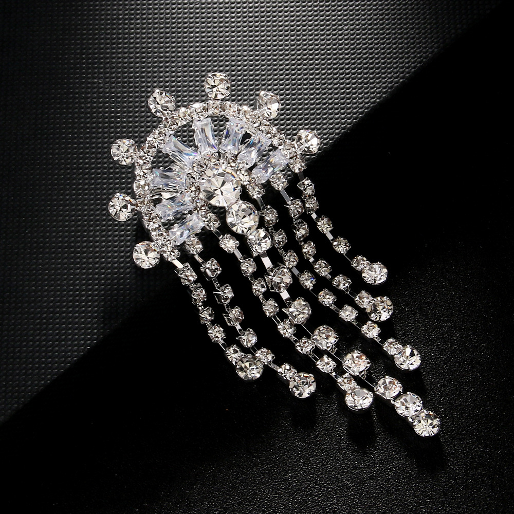 Spilla elegante con nappe in strass da donna zircone prezioso_voghion.com