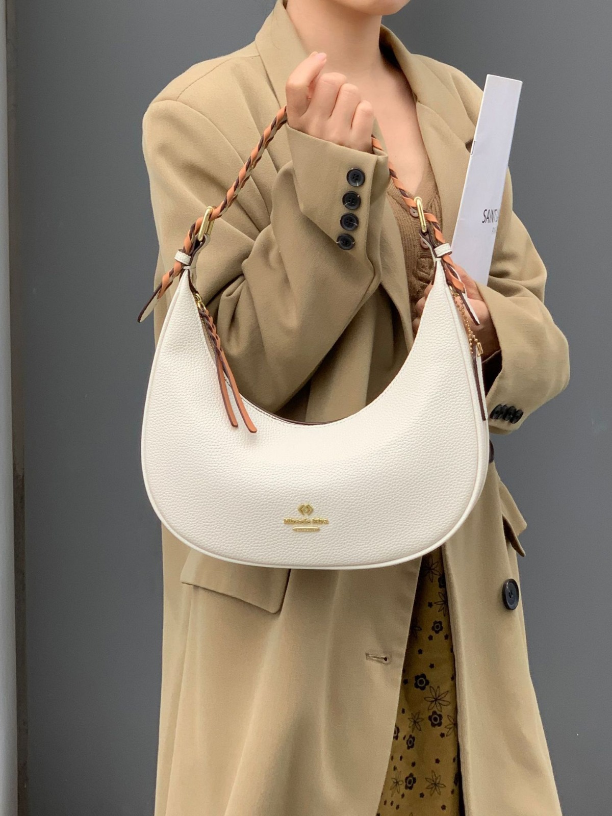 New niche design, fashionable trendy French crescent single shoulder underarm bag, high-end and versatile portable_voghion.com