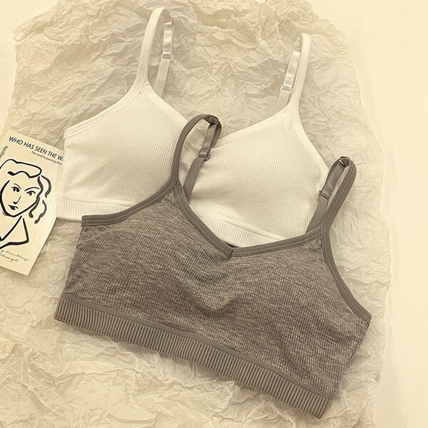 Thin wireless bra