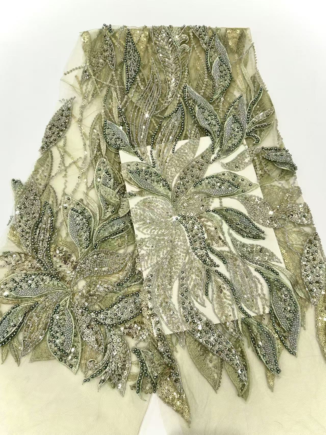 Industria pesada pétalos tridimensionales tubo de cuentas tela bordada vestido de novia de alto lujo cena vestido de moda tela bordada de cuentas de nicho
