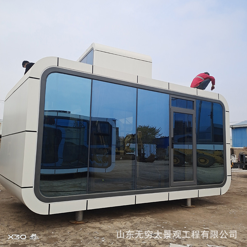 Moderno simple característico estilo popular montado paisaje edificio al aire libre camping Internet celebridad móvil cápsula Hotel