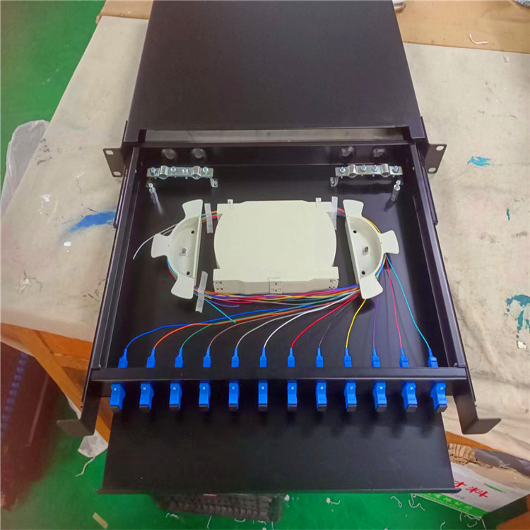 48芯抽拉式光缆终端盒24口SC-UPC光纤配线架机架式配线架厂家直销