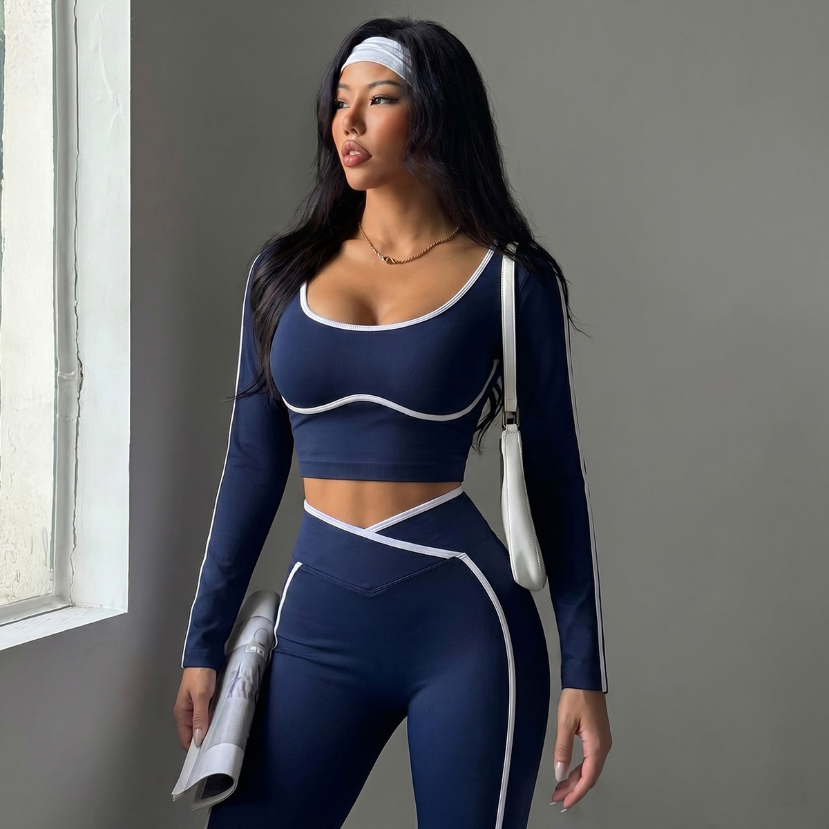Trajes deportivos de color transfronterizos de otoño de mujeres cuello en forma de U, ropa de yoga de manga larga, cintura alta y cadera, ajuste de dos piezas image 8