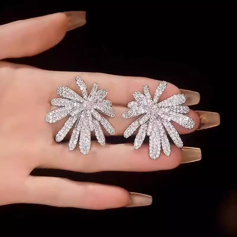 High-end Zircon Stud Earrings For Evening Party Sparkle_voghion.com
