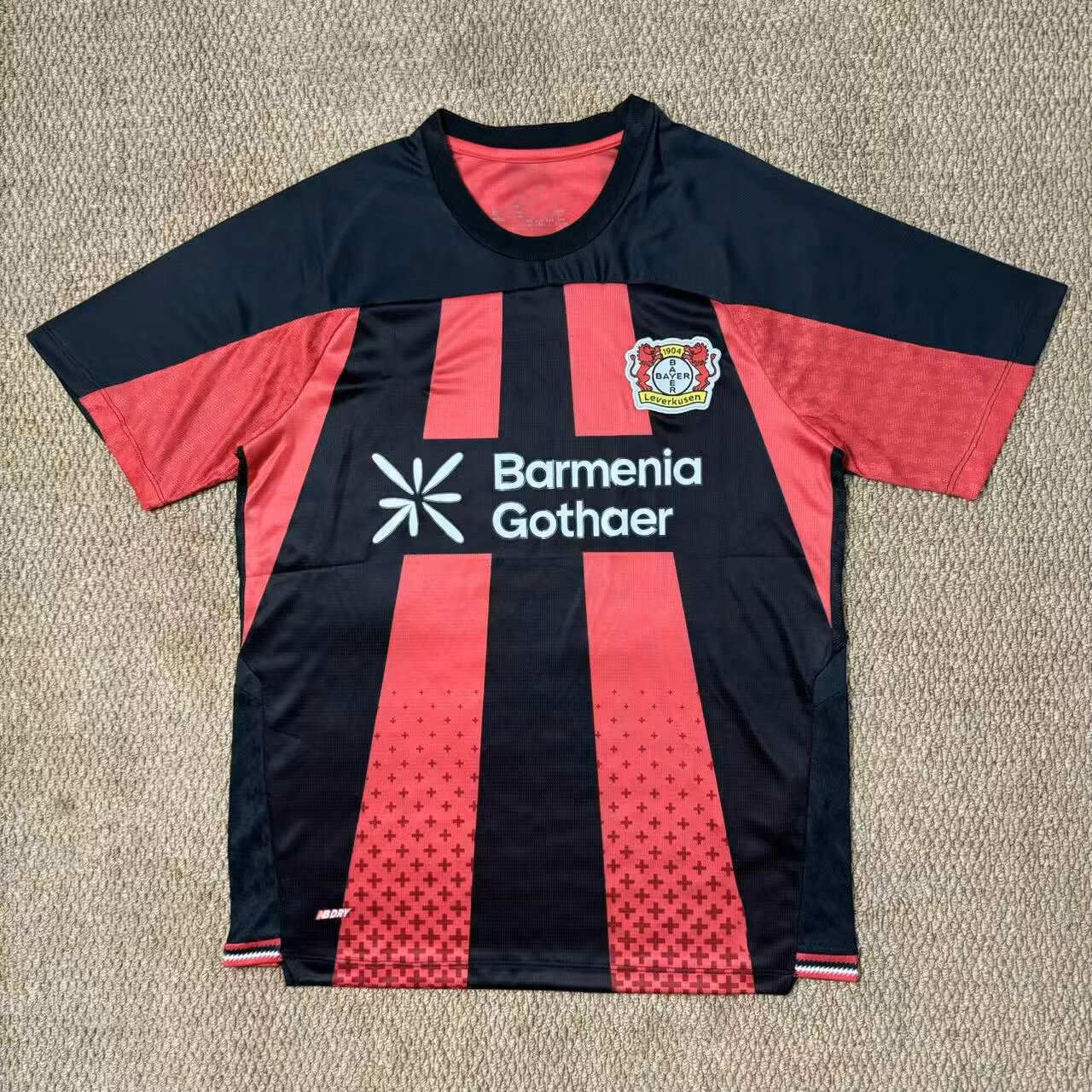 Al por mayor 2627 misceláneos Inter Real Madrid Manchester United uniformes de entrenamiento flamenco con el mismo número de impresión de un agente