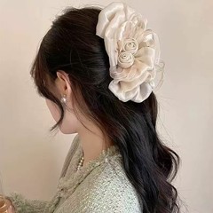 優しい網糸のバラのヘアピンはフランス風のレトロな小香風の気質の髪飾りです。