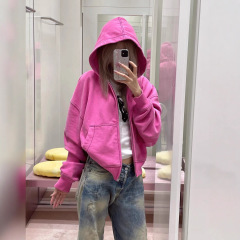 南油品质2025秋冬新款后背刺绣粉色连帽宽松拉链卫衣外套上衣女