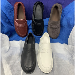 Therow�Rë�͹�ţƤ����ЬŮƽ�׆�Ь�A�^��Ƥһ�_�����eСƤЬ��