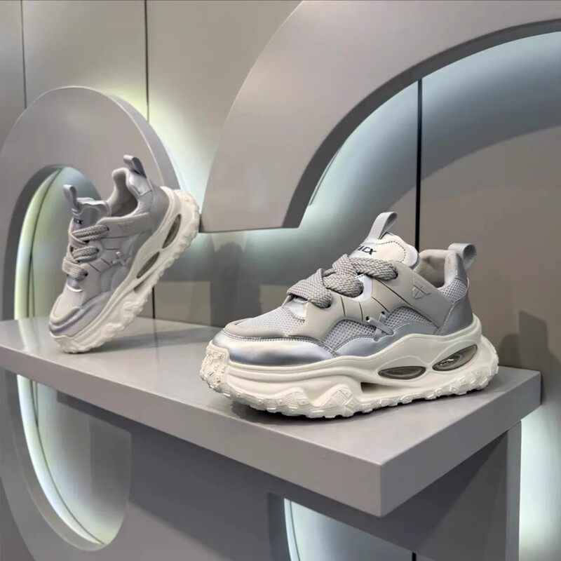 2025 New Summer Men's Shoes, Fashionable and Popular, Comfortable Mesh Thick-Soled Heightening Air-Cushion Shoes, Breathable and Versatile Trendy Shoes for Men