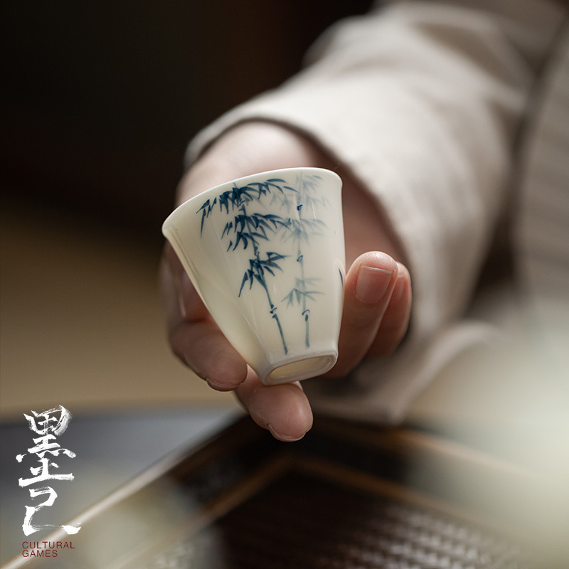 Moji jade mud blue and white bamboo tea cup kung fu tea set ceramic glaze hand-painted single cup home tea cup Moji jade mud blue and white bamboo tea cup kung fu tea set ceramic glaze hand-painted single cup home tea cup