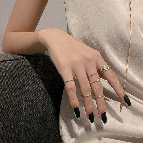 Korean version minimalistic and cool-toned set of ring earrings, niche, simple, cold style, Instagram trendy, Western and European fashion, personalized, versatile, wholesale, finger rings