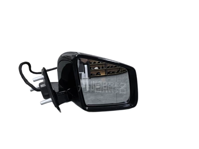 The rearview mirror is Rearview mirror/rearview mirror - right-assembly