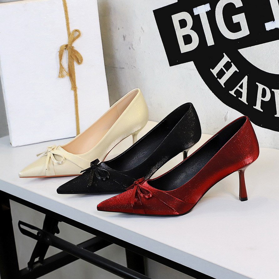 9527-1 French-style Fashionable High-heeled With Gold Silk Satin Bow, Pointed Toe, Shallow Cut, Slip-on, Thin Heel_vogvips.com