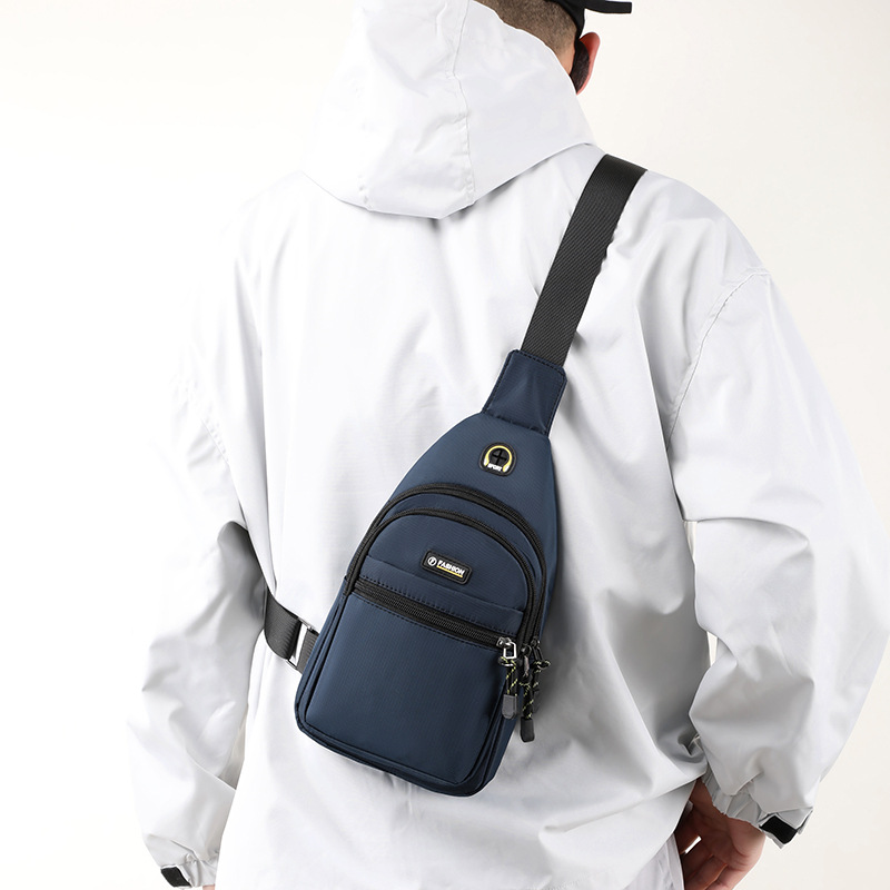 批發休閒胸包簡約多隔層商務通勤斜挎包男士尼龍大容量單肩包bags