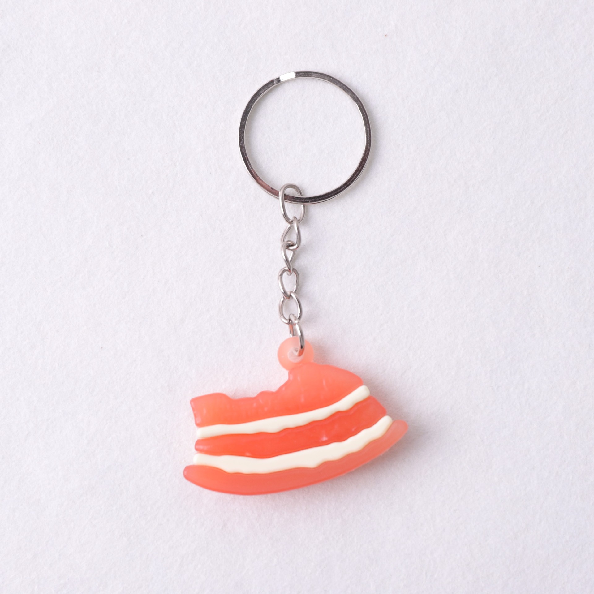 Colgante de cochinillo asado que cambia de color de estilo explosivo, colgante de coche, decoración de coche que cambia de color en caso de rayos ultravioleta, decoración de coche
