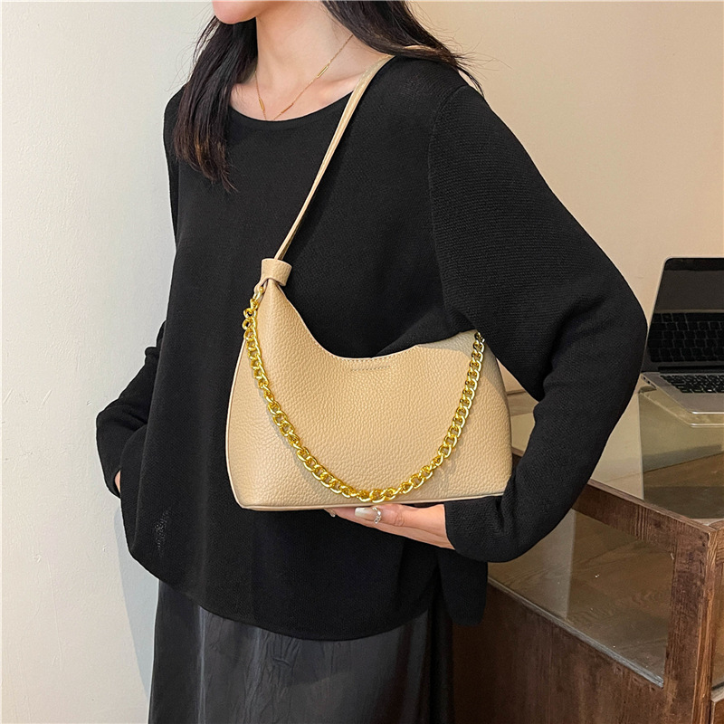Minimally designed niche women's 2024 new winter underarm casual fashion commuting shoulder bag_voghion.com