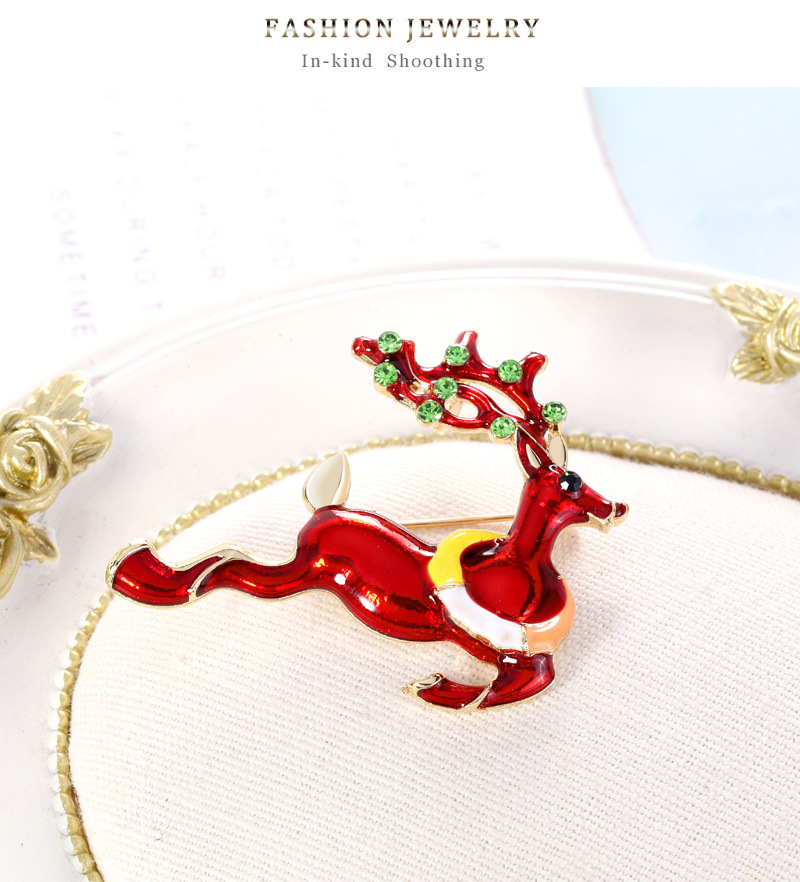 Fashion Creative Red Christmas Elk Brooch Alloy Rhinestone Drop Oil Corsage display picture 8