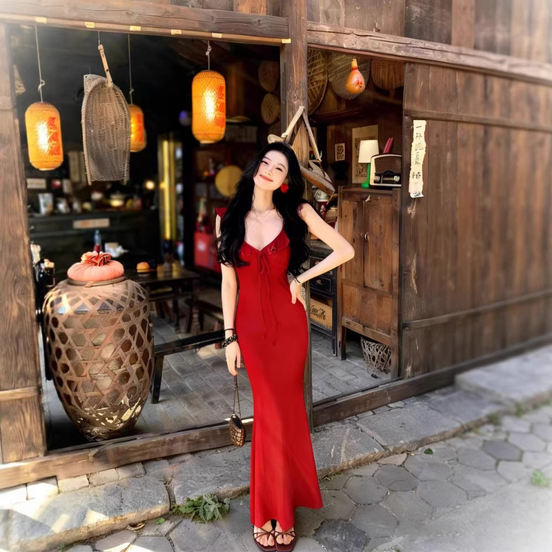 "Very Authentic Red" Summer Vacation Style Lace V-Neck Spaghetti Strap Dress for Women, Slim Fit Dress "Very Authentic Red" Summer Vacation Style Lace V-Neck Spaghetti Strap Dress for Women, Slim Fit Dress
