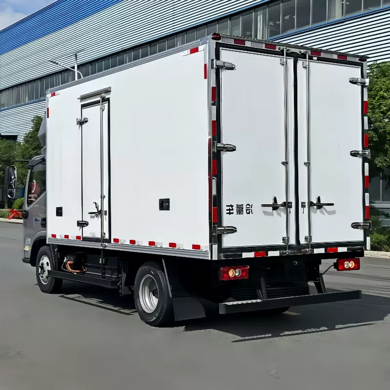 福田欧马可4米2冷藏车 混动鲜肉蔬菜水果保鲜车 纯电动保温车