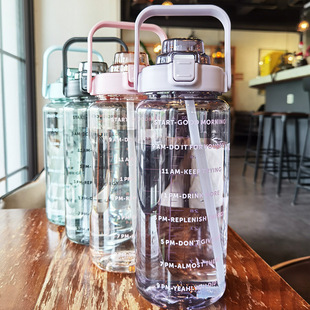 2000ml������ˮ���̶�2L��ˮƿ�͸ߜ�Ůˮ���ļ��\�����ϱ���ˮ��