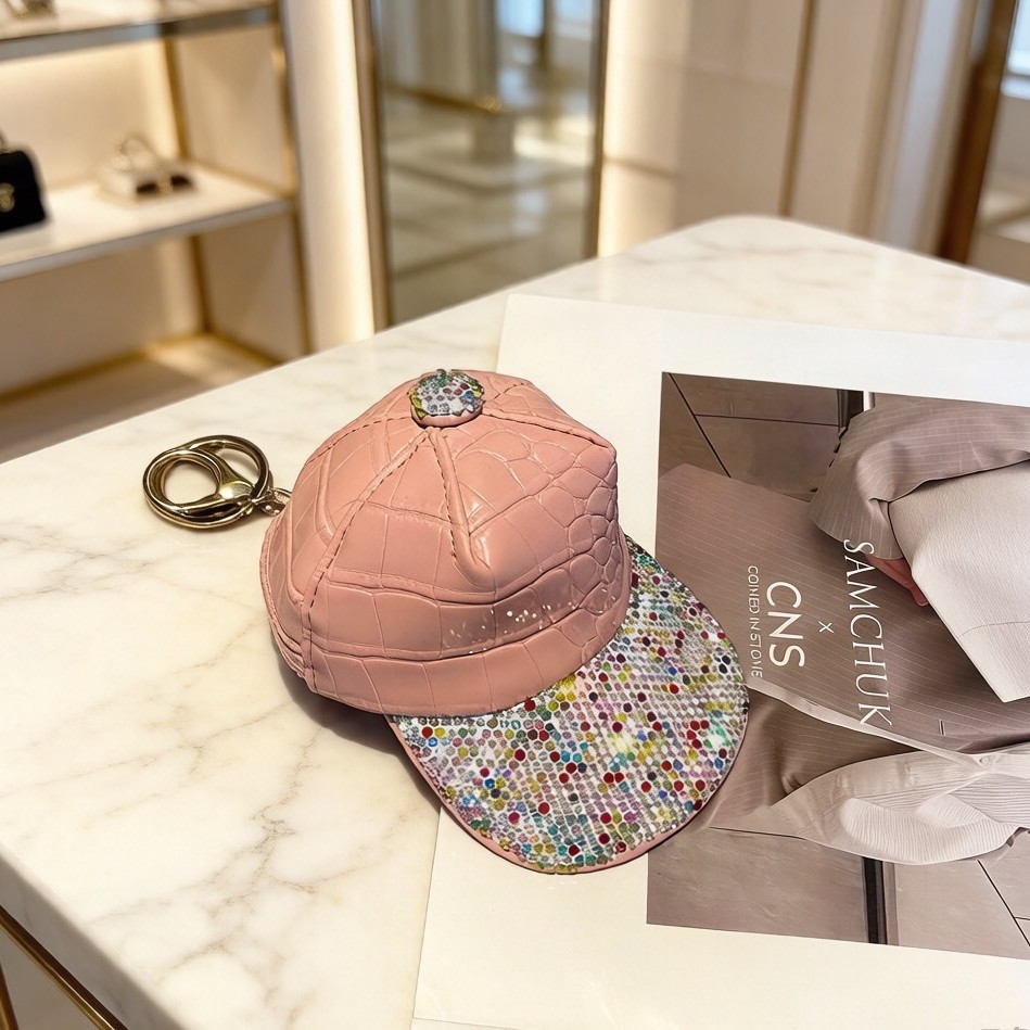 Ins-style baseball cap mini coin purse, cute earphone storage bag accessory, compact portable key bag accessory