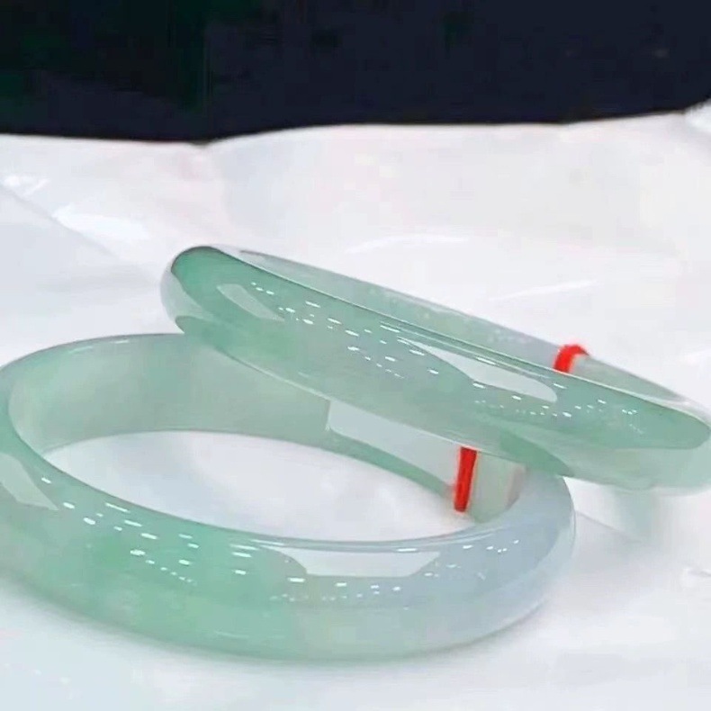Vòng tay ngọc băng Miến Điện cao cấp có giấy chứng nhận chi tiết 5