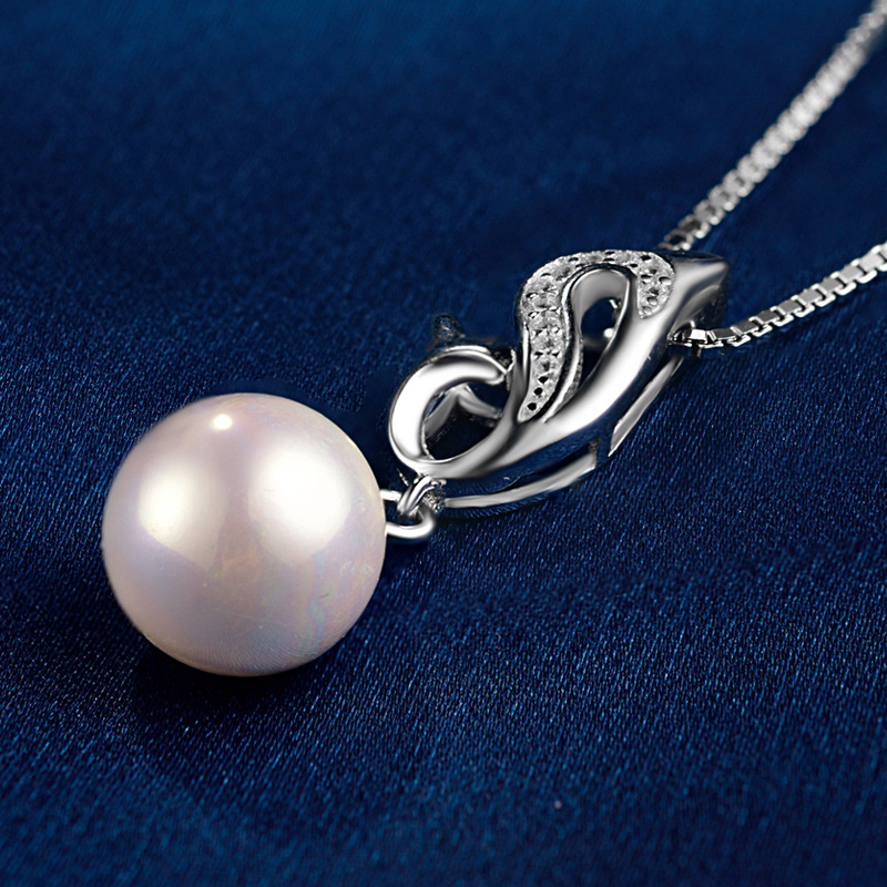 Estilo coreano temperamento de moda micro incrustaciones ZIRCON clavícula cadena collar accesorios s925 plata esterlina creativo rebordear delfín colgante para las mujeres