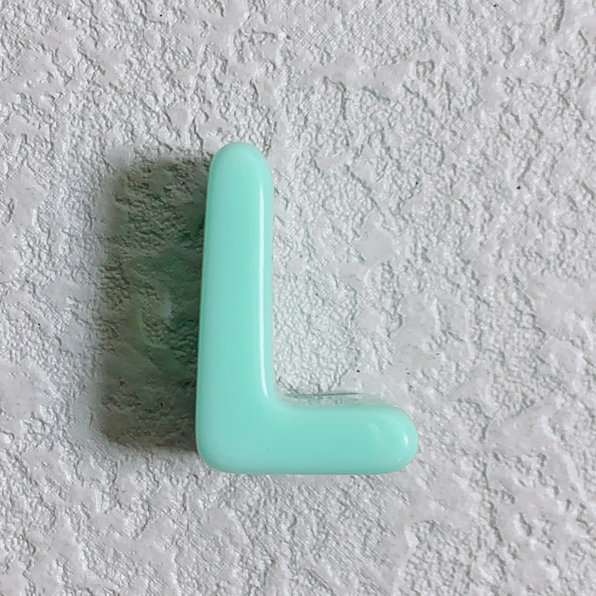 L (turquoise)
