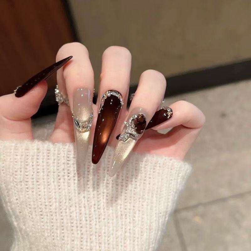 Winter Light Luxury Brown Cat-Eye Dazzling Chain Full Diamond Manicure Maillard Rich Daughter Fair-Skinned Pure Handmade Wearable Nails Winter Light Luxury Brown Cat-Eye Dazzling Chain Full Diamond Manicure Maillard Rich Daughter Fair-Skinned Pure Handmade Wearable Nails