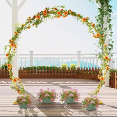 新しい結婚式の小道具鉄フレームアーチフラワースタンド結婚式の装飾屋外芝生背景壁フォレストリング