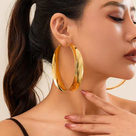 欧美跨境夸张金属亮面大圆圈耳环女时尚秀场几何镂空耳饰earrings