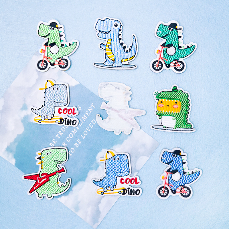 恐龙卡通小恐龙刺绣布贴背胶刺绣标可爱小动物童装补丁贴熨烫破洞