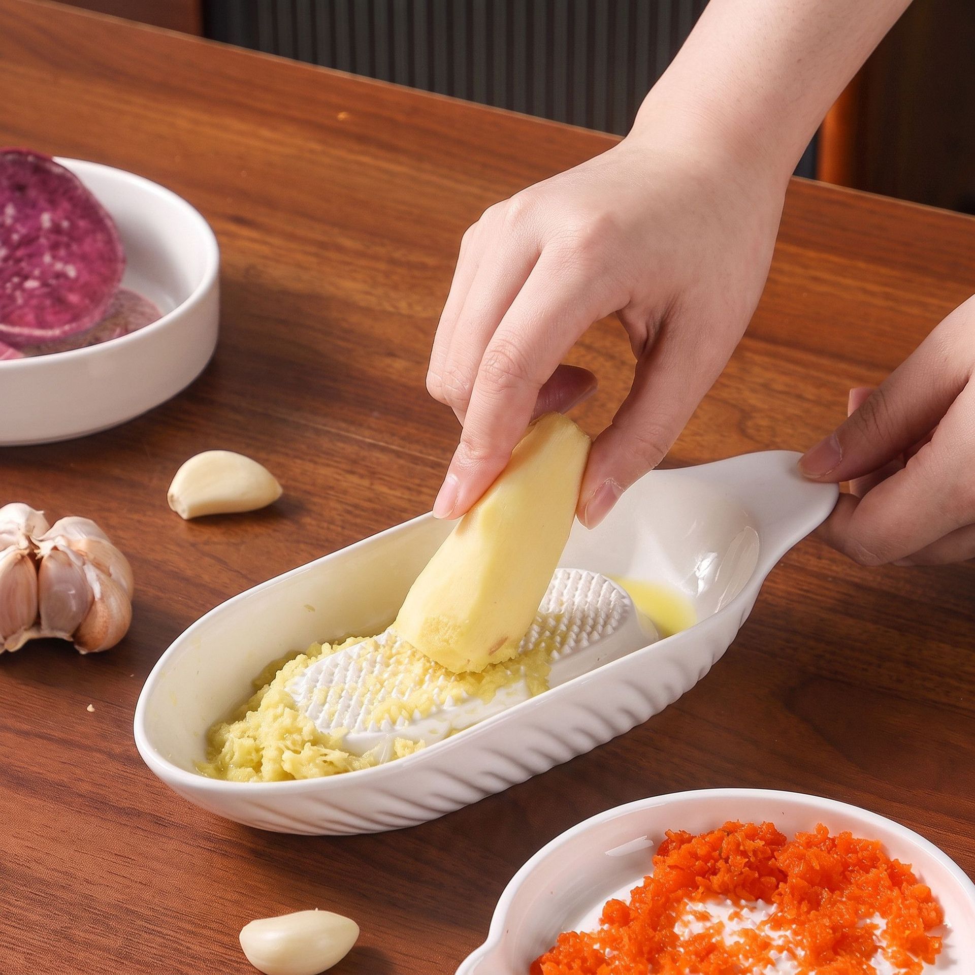 Ceramic ginger grinder, ginger and garlic seasoning grinder, manual garlic and ginger grinding disc, garlic grinding bowl, yam paste grinder