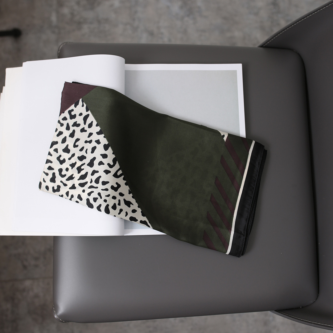 Square Scarf Women Leopard Print Seasonal Accessory Stylish_voghion.com