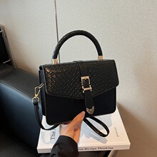 ���Է��Q��ɫ2025�ļ��¿��p�ݺ��s�r�����e�OӋ�μ�б��С��Ů��