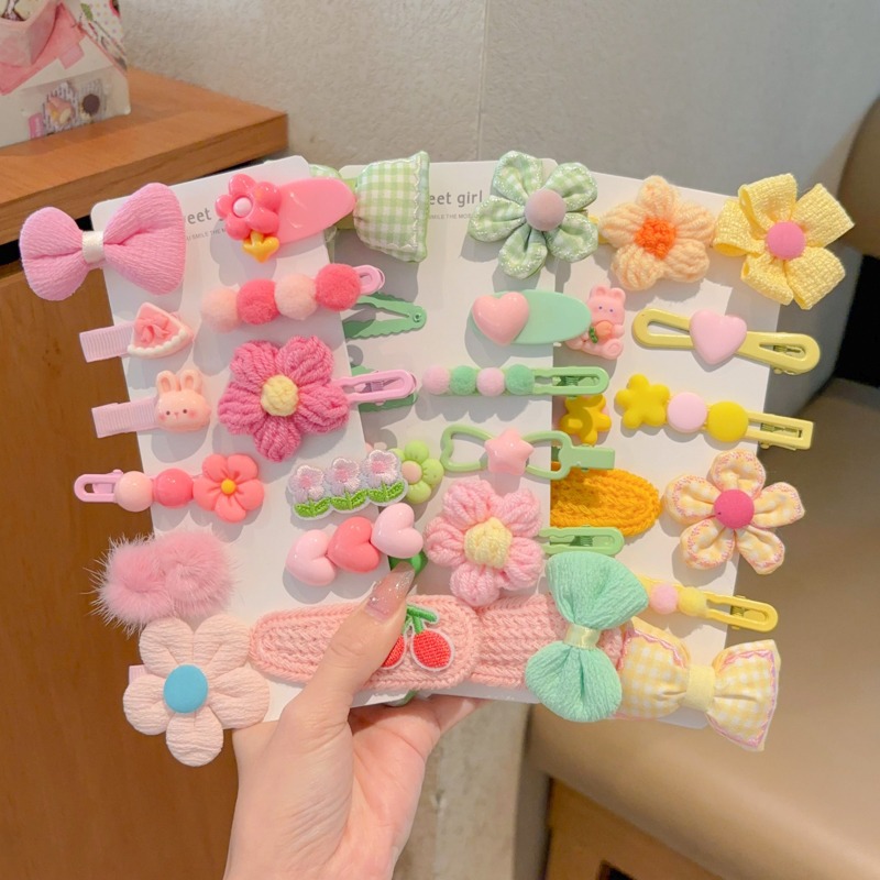 Niña encantadora peluda pel