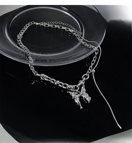 Original Butterfly Pendant Necklace for Women Spring 2024 New Arrival Unique Design High-end Lockchain Accessory