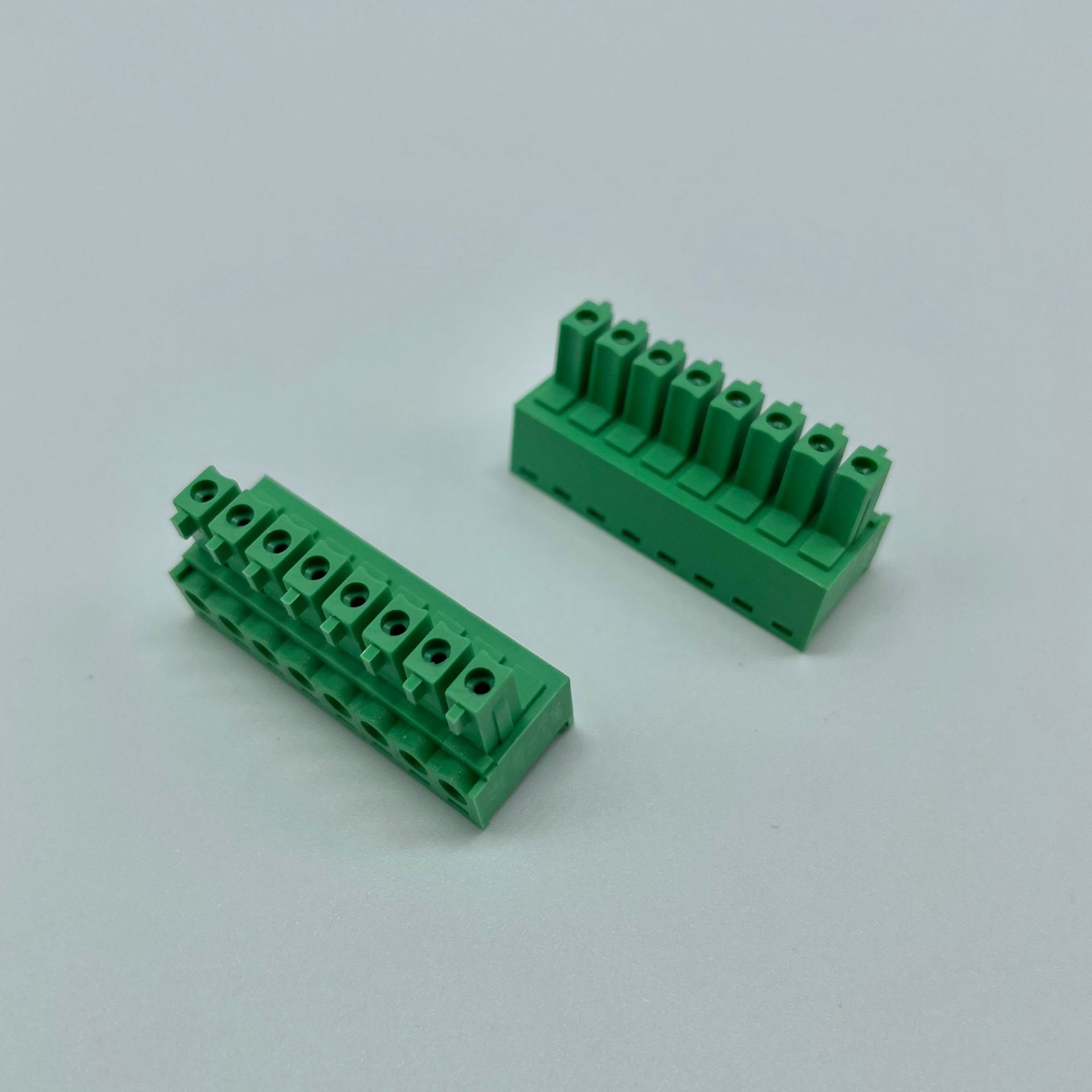 厂家直销 PA66氮系阻燃V0 PCB接线端子尼龙