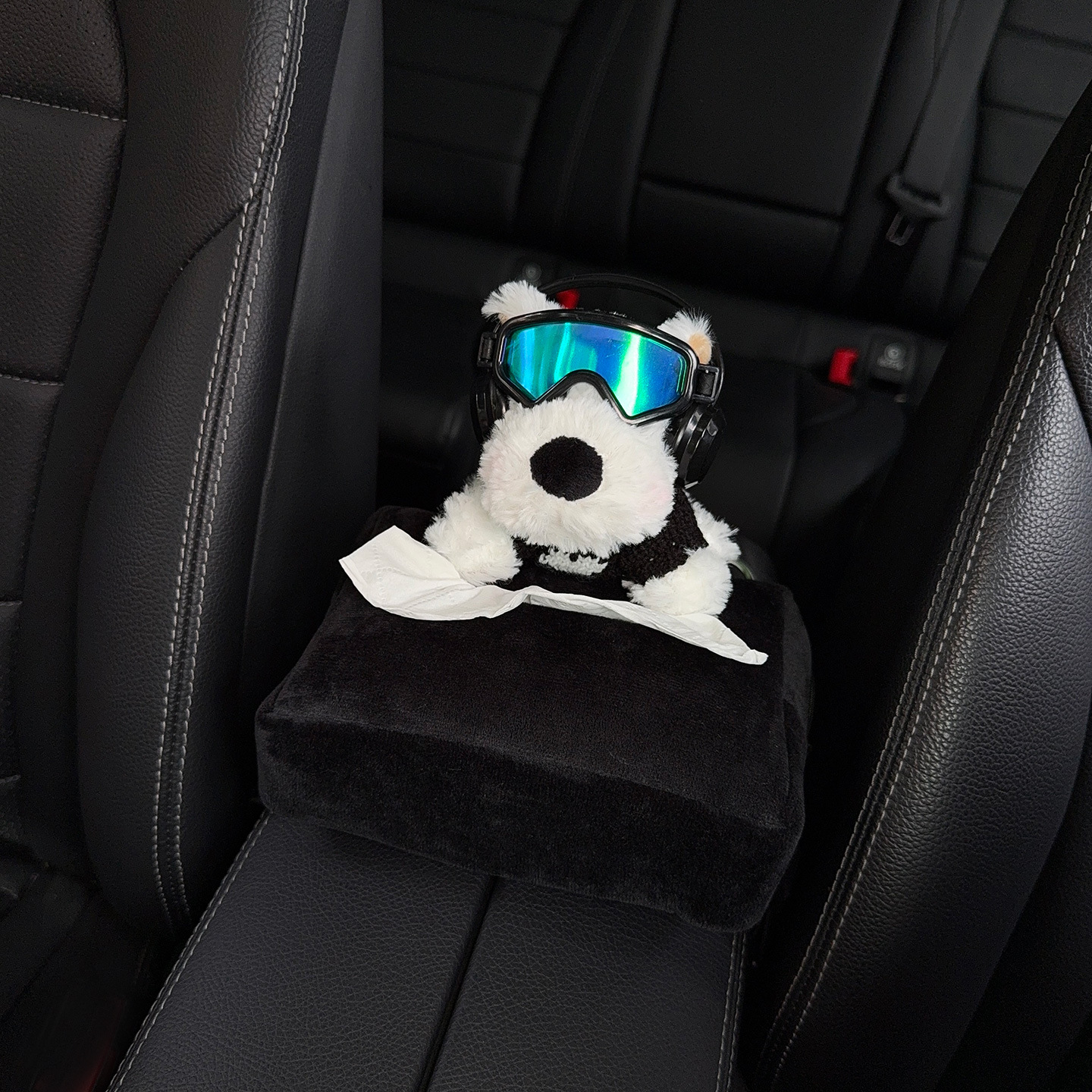 Cartoon West Highland Car Creative Seat Back Tissue Holder, Multifunctional Tissue Box for Car Armrest Box, In-Car Tissue Box