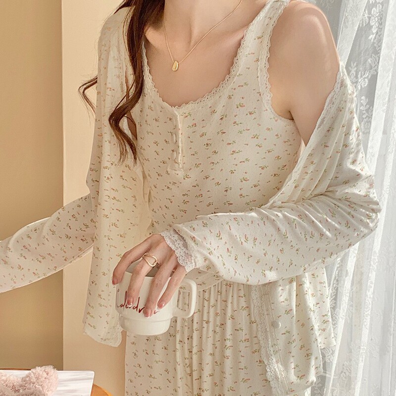 Can Be Worn Outside Pajamas Women's Three-Piece Spring & Fall Vest Cardigan Pants Sweet and Comfortable Floral Lace Home Wear Set Can Be Worn Outside Pajamas Women's Three-Piece Spring & Fall Vest Cardigan Pants Sweet and Comfortable Floral Lace Home Wear Set