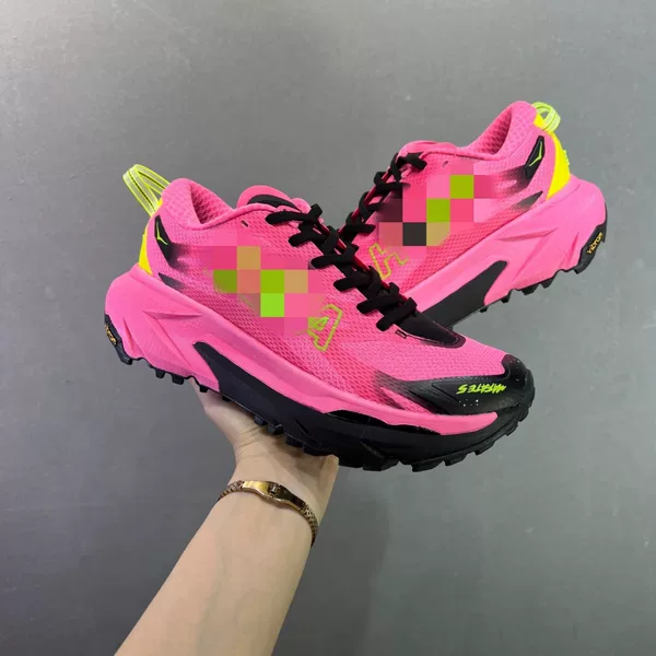 New Mafate X Hike Red Card All-Terrain Outdoor Non-Slip Supportive Sports Shoes for Men and Women from Putian, China